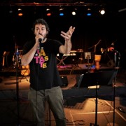 Im Rahmen des Ehemaligenfestes fand ein Musikworkshop mit Beatboxeuropameister Mando und Vollblutmusiker Andrew Lauer sowie unserer Kinderdorfband La Taste statt.
Foto: Team Uwe Nölke