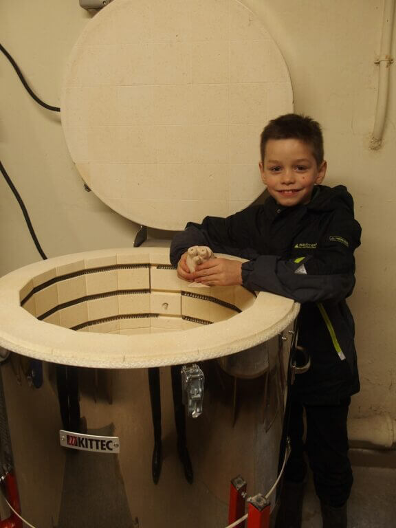 Neuer Brennofen für die Offene Werkstatt