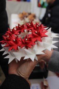 Selbstgemachtes verkauft sich auf dem Martinsmarkt im Kinderdorf immer sehr gut