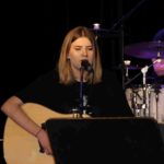 Sängerin bei La Taste