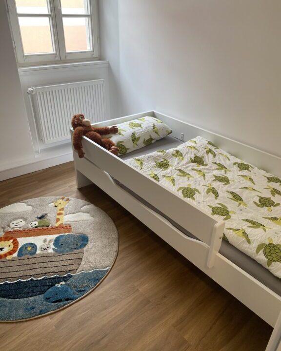 Bereit für den Einzug: Die neue Inobhutnahmegruppe des Bethanien Kinder- und Jugenddorfs bietet sechs Kindern Sicherheit, einen geregelten Tagesablauf und altersgerechte Förderung.